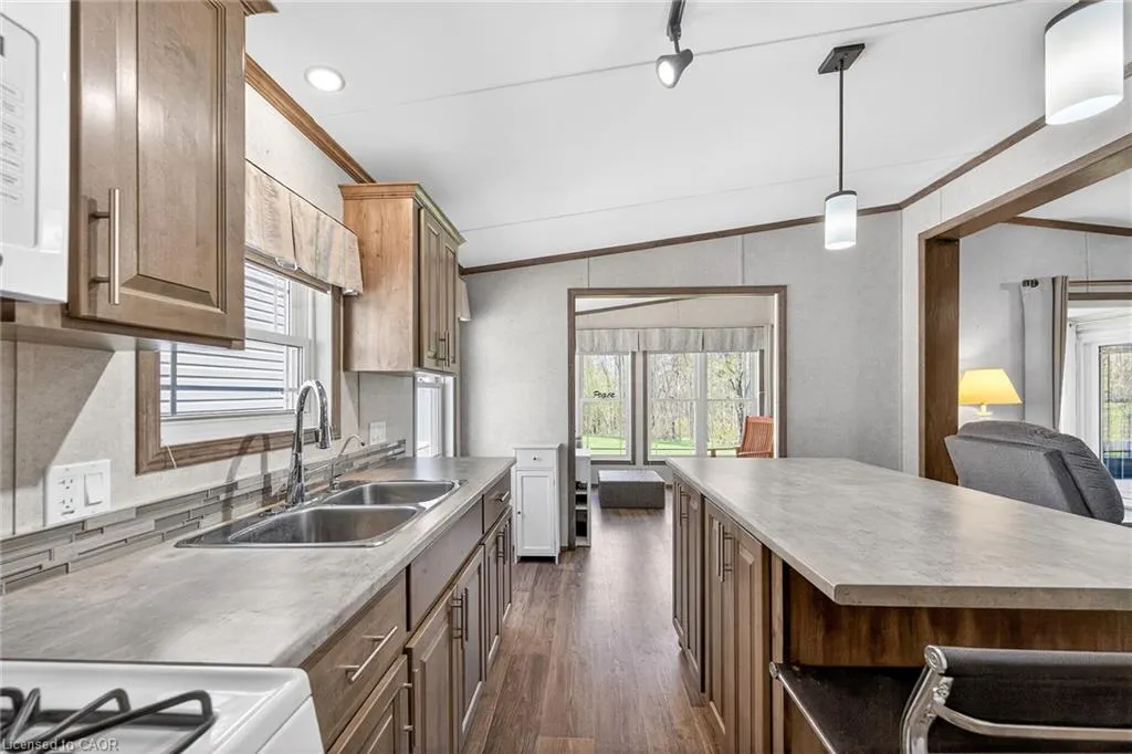4449 Milburough Line #5 Beech Street