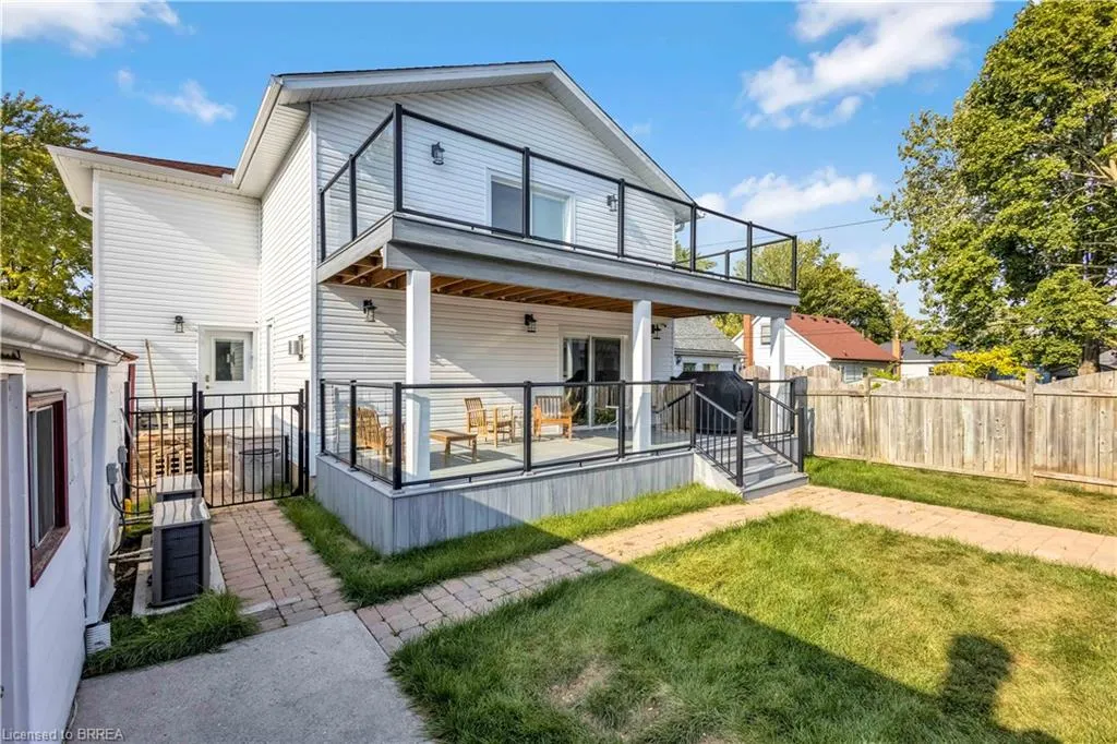 11 Sussex Avenue