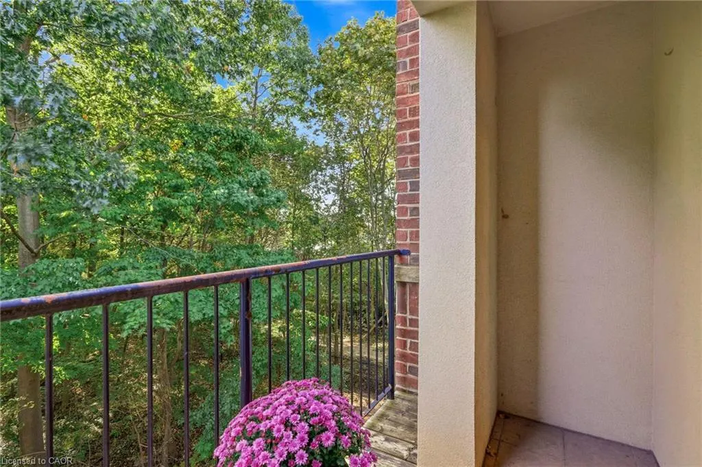 390 Upper Middle Road #301