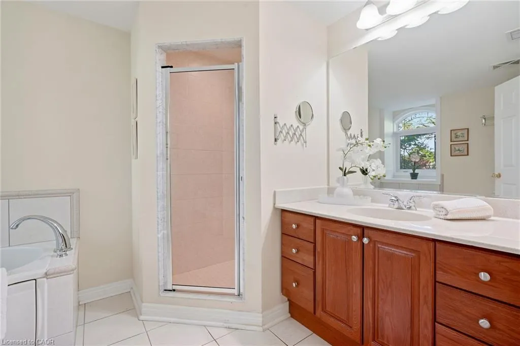 390 Upper Middle Road #301