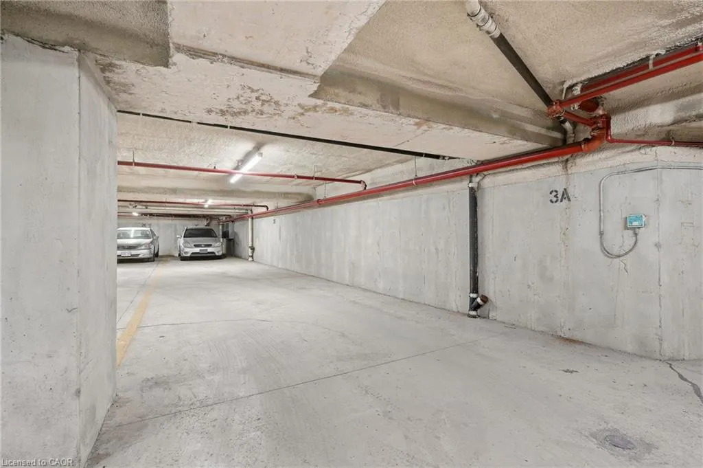 390 Upper Middle Road #301