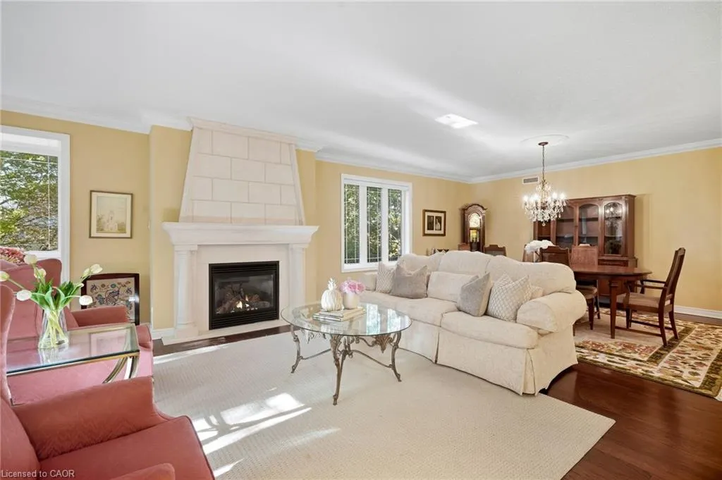 390 Upper Middle Road #301