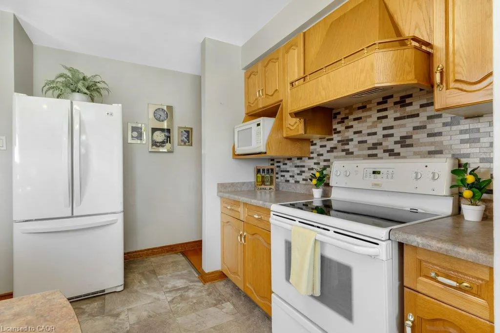 222 Thunderbird Drive