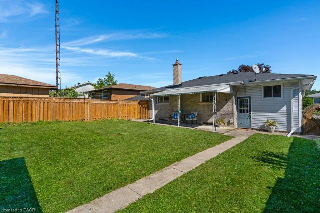222 Thunderbird Drive