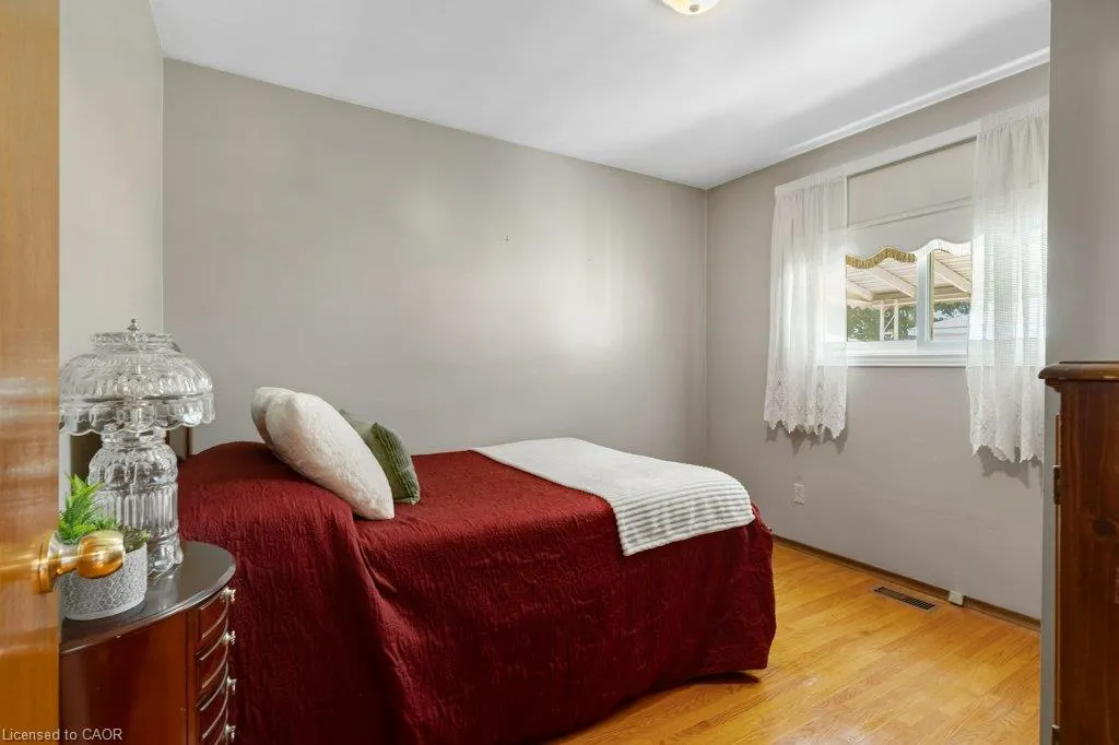 222 Thunderbird Drive