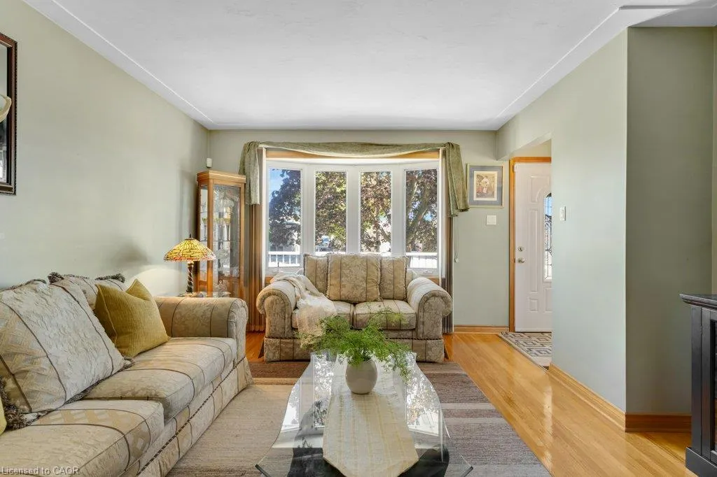 222 Thunderbird Drive