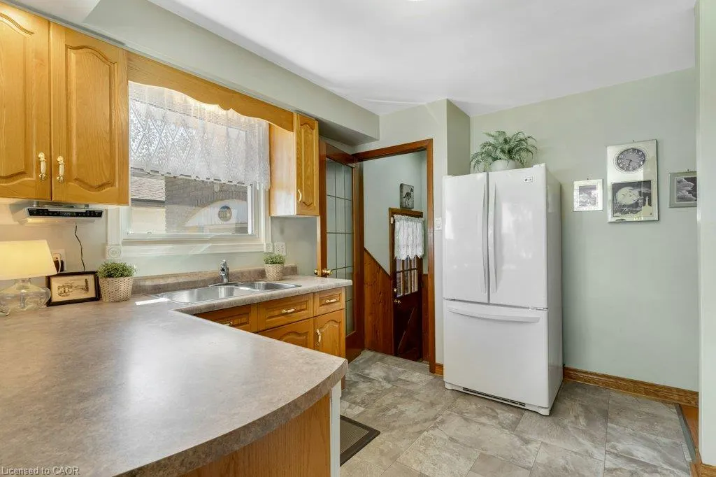 222 Thunderbird Drive