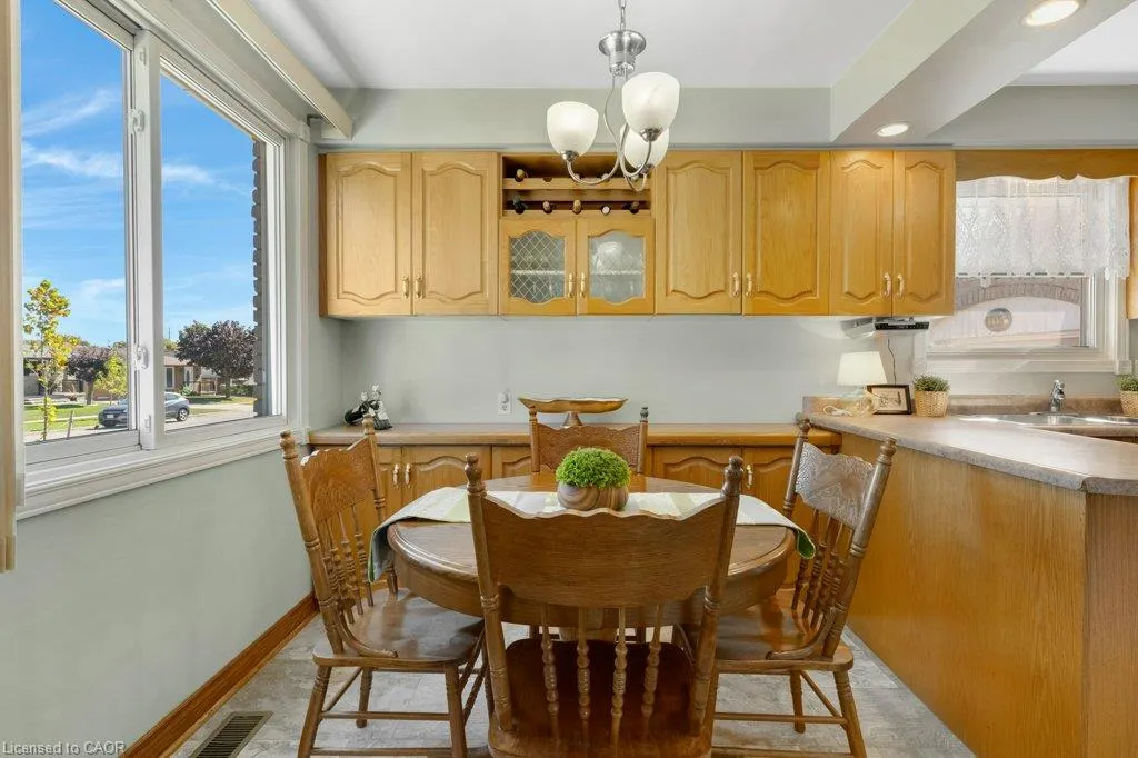 222 Thunderbird Drive