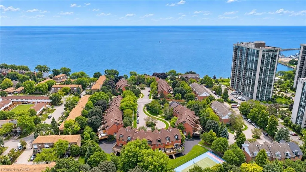 45 Tradewind Drive