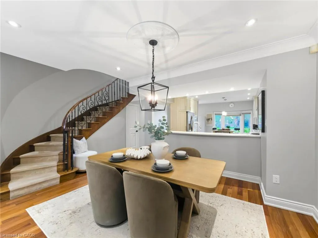 45 Tradewind Drive