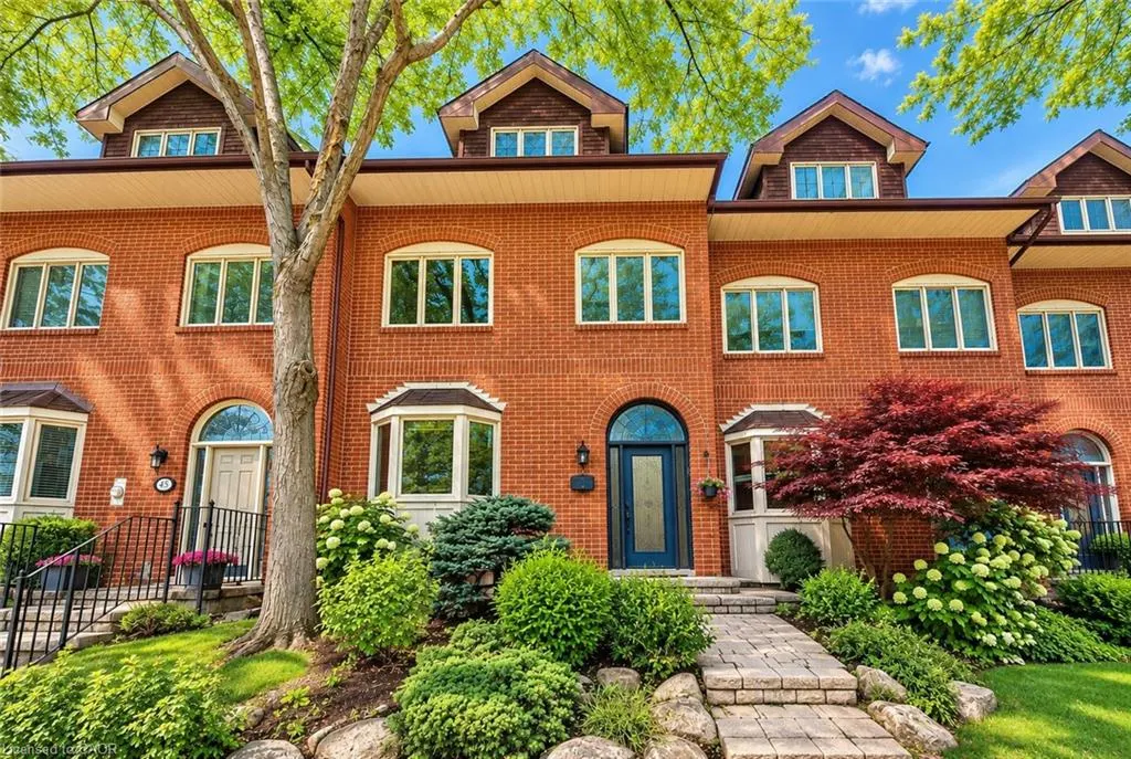 45 Tradewind Drive