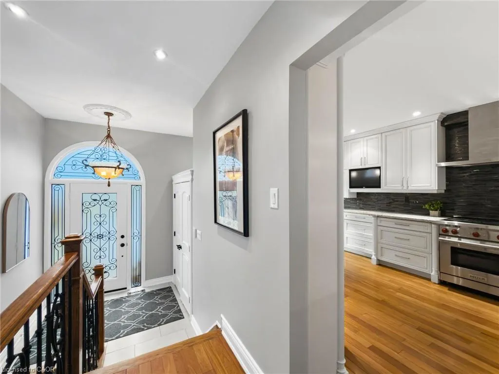45 Tradewind Drive