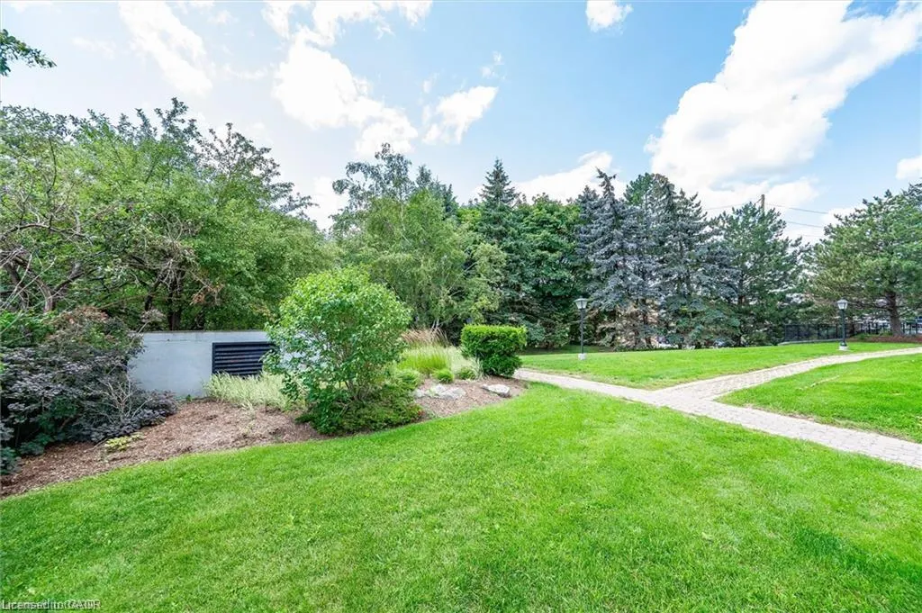 375 King Street N #708