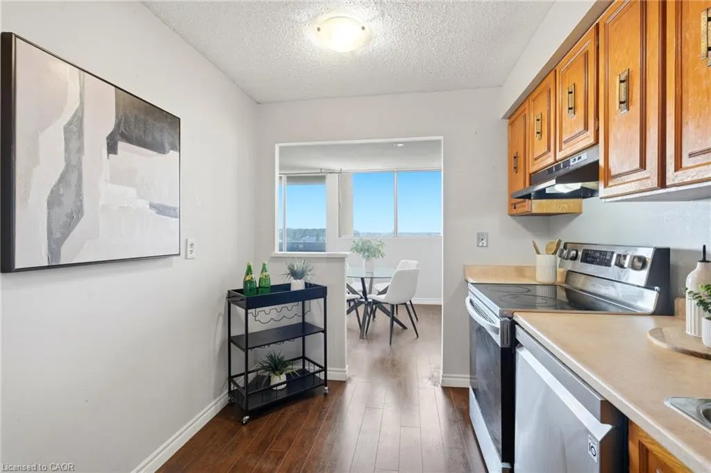 375 King Street N #708