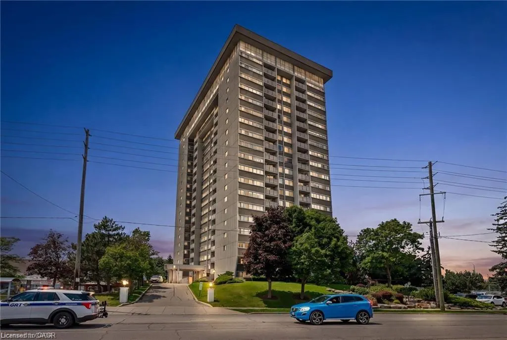 375 King Street N #708