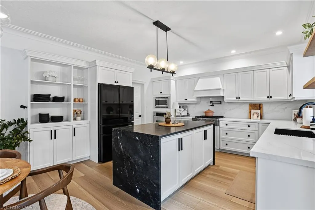 253 Upper Mount Albion Road