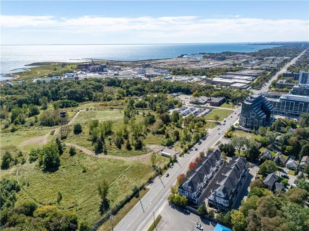 1437 Lakeshore Road E #201