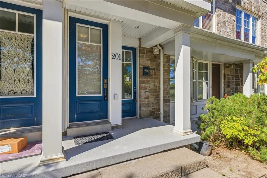 1437 Lakeshore Road E #201