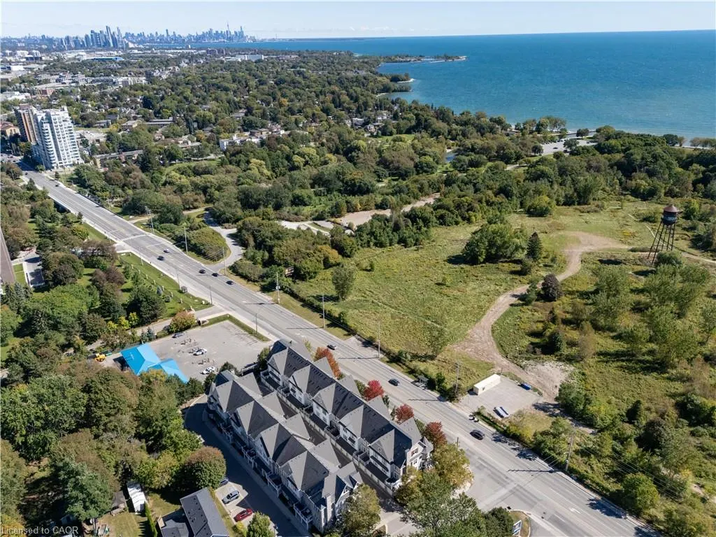 1437 Lakeshore Road E #201