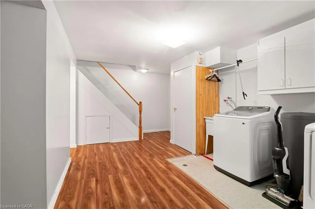 121 Imperial Road