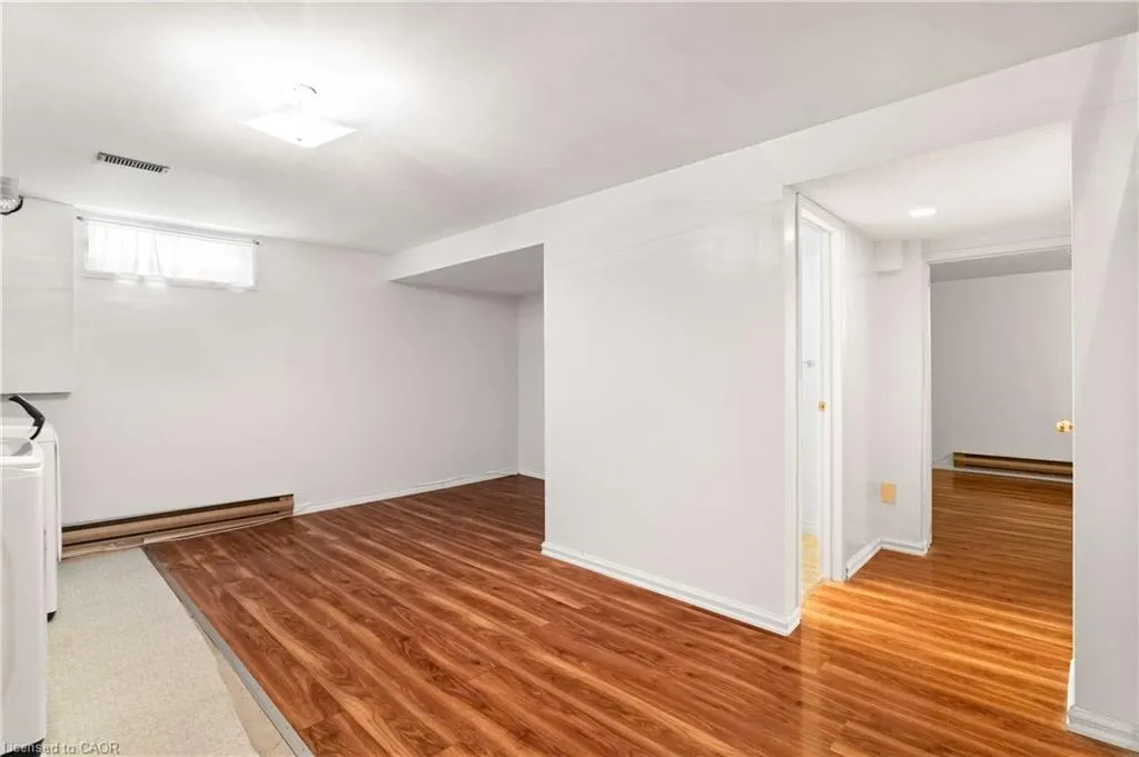 121 Imperial Road