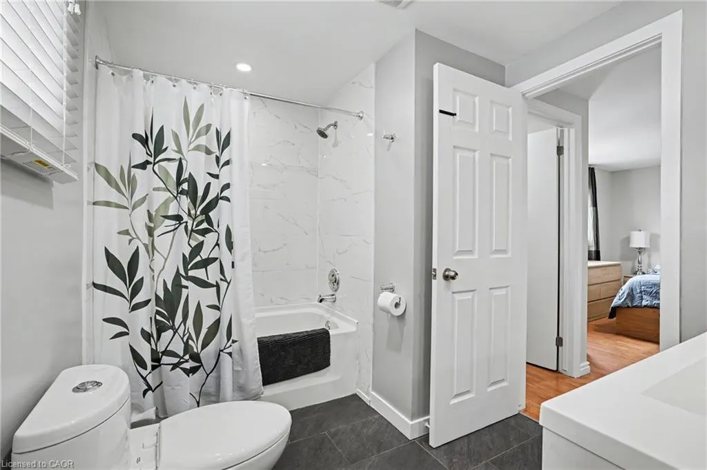 103 Glenashton Drive