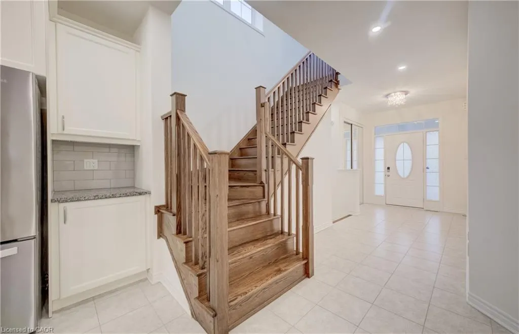 52 Pointer Street