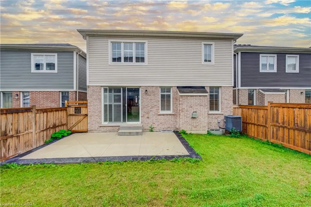 52 Pointer Street