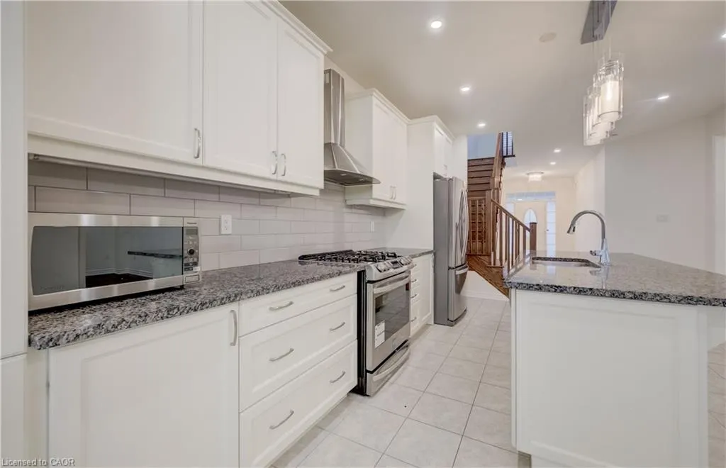 52 Pointer Street