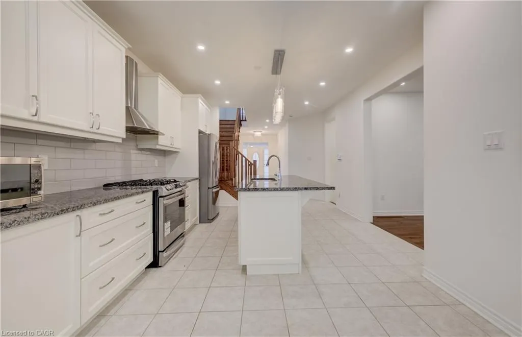 52 Pointer Street