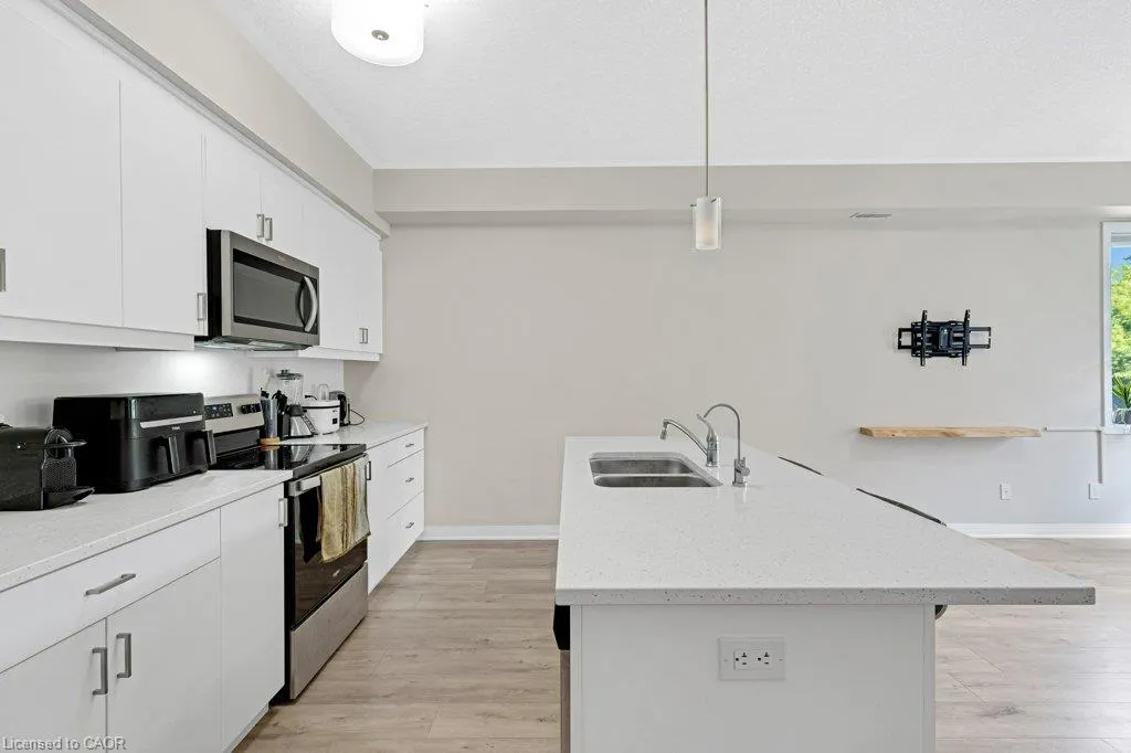 25 Isherwood Avenue #68