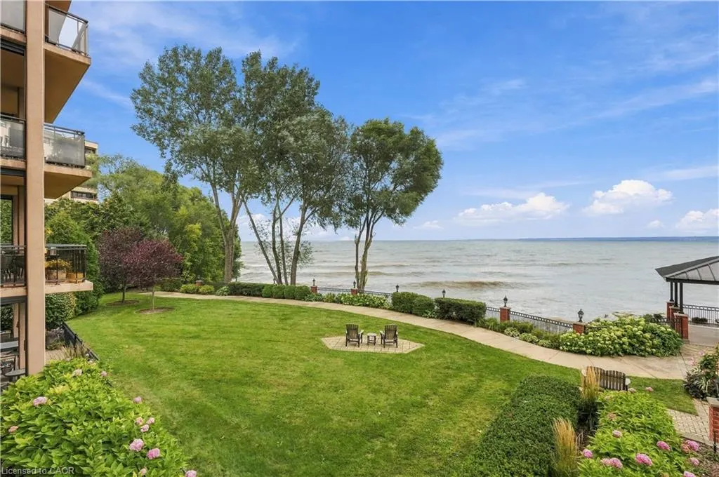 5340 Lakeshore Road #203