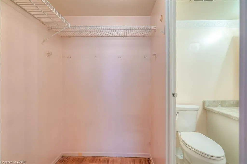 3695 Kaneff Crescent #612
