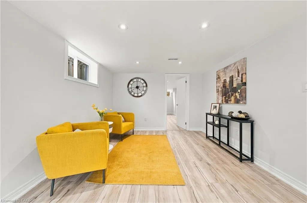 662 Dynes Road