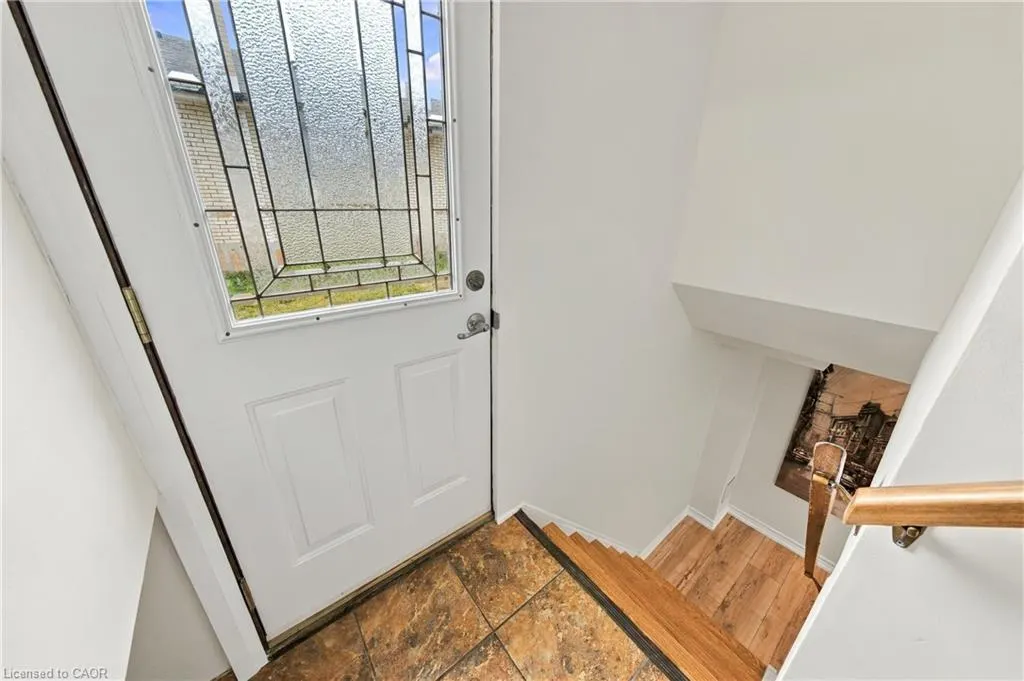 662 Dynes Road