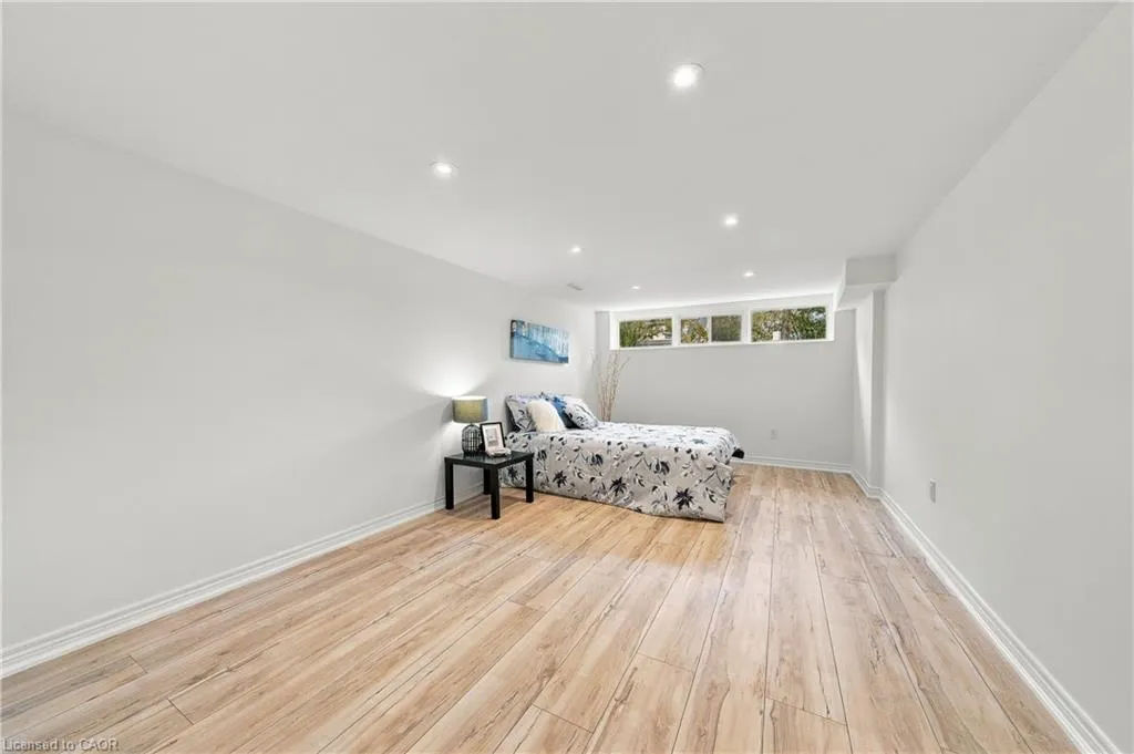 662 Dynes Road