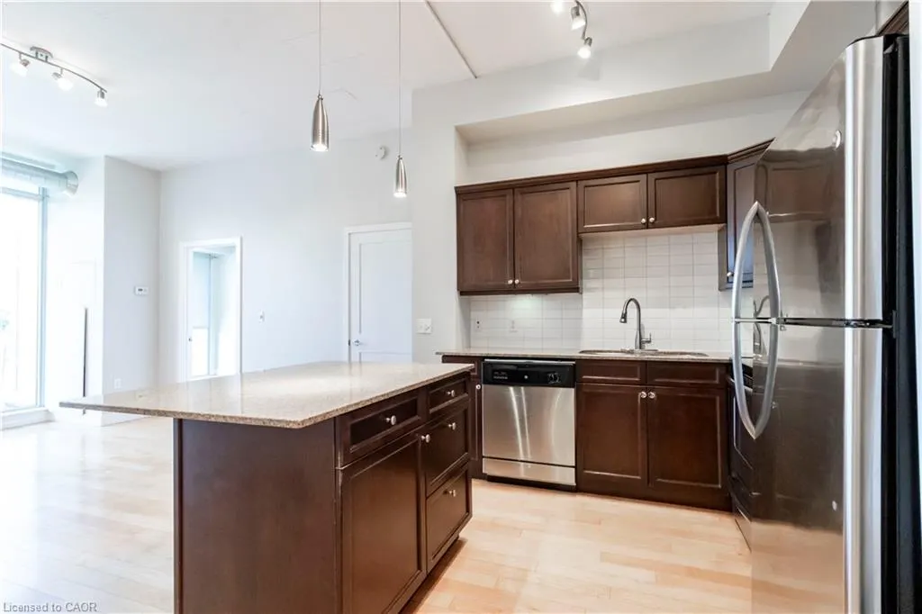 42 Bridgeport Road E #301