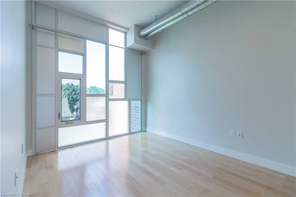 42 Bridgeport Road E #301