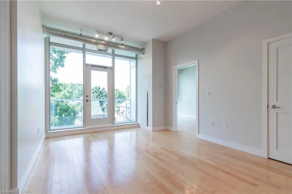 42 Bridgeport Road E #301