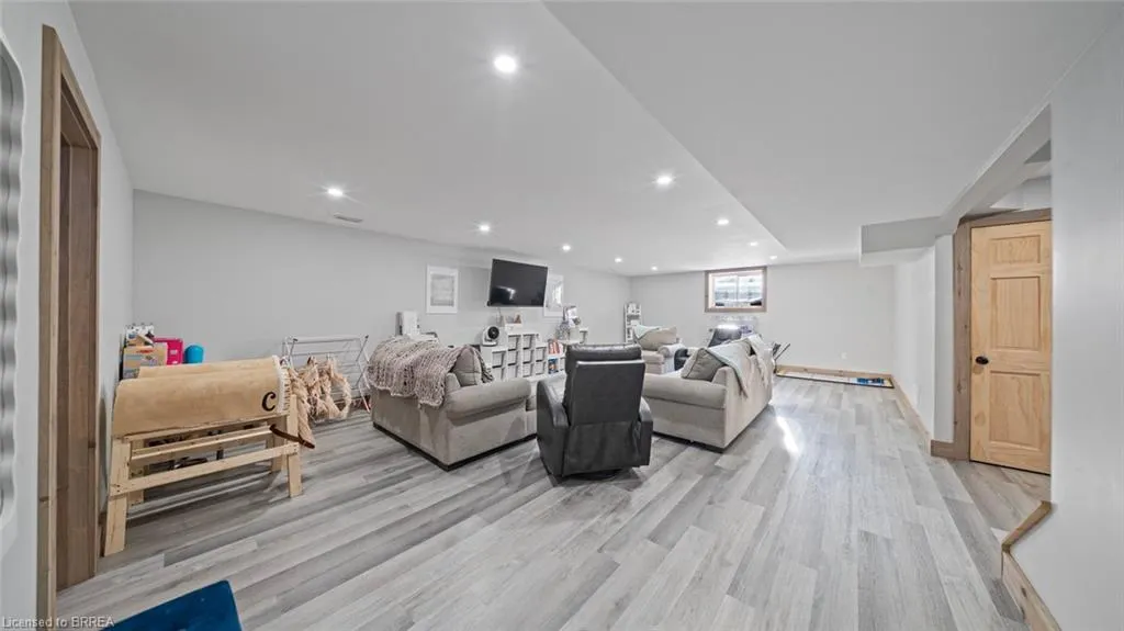 6 Kings Lane