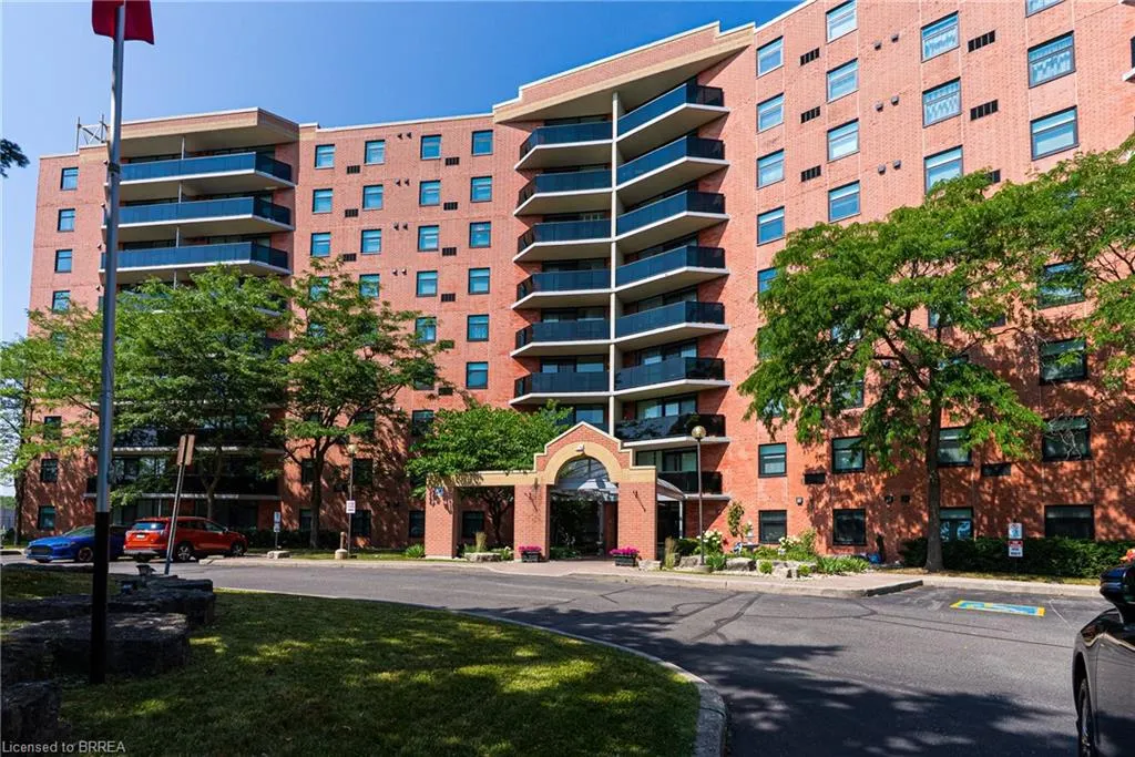 9 Bonheur Court #905