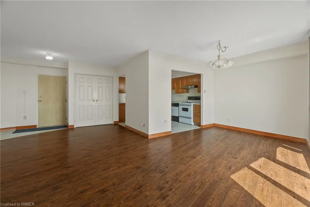 9 Bonheur Court #905