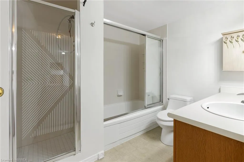 9 Bonheur Court #905