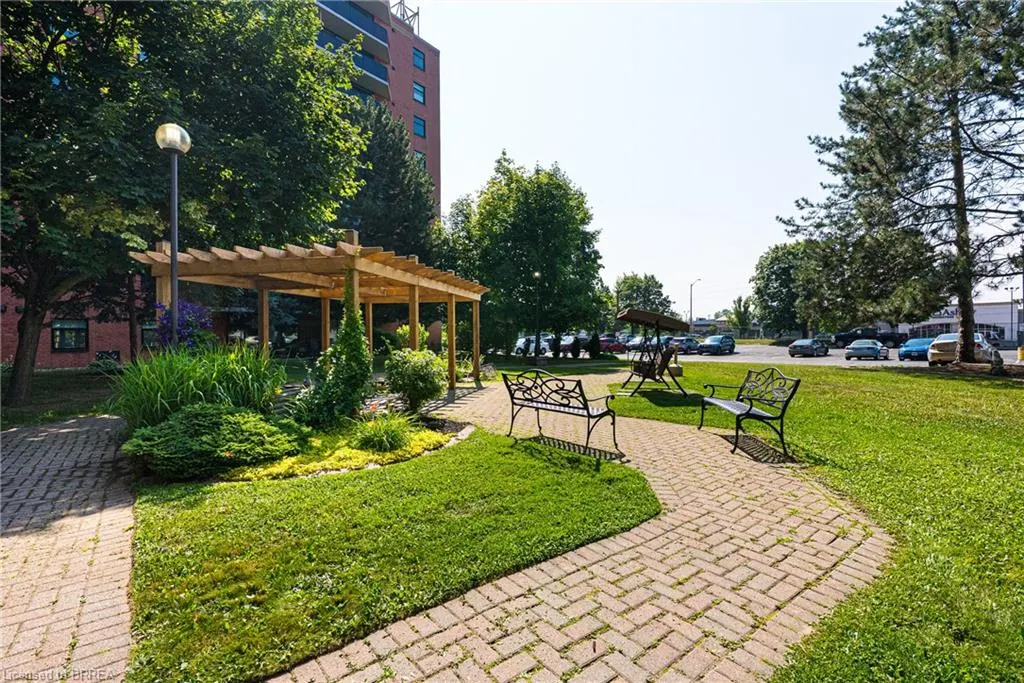 9 Bonheur Court #905