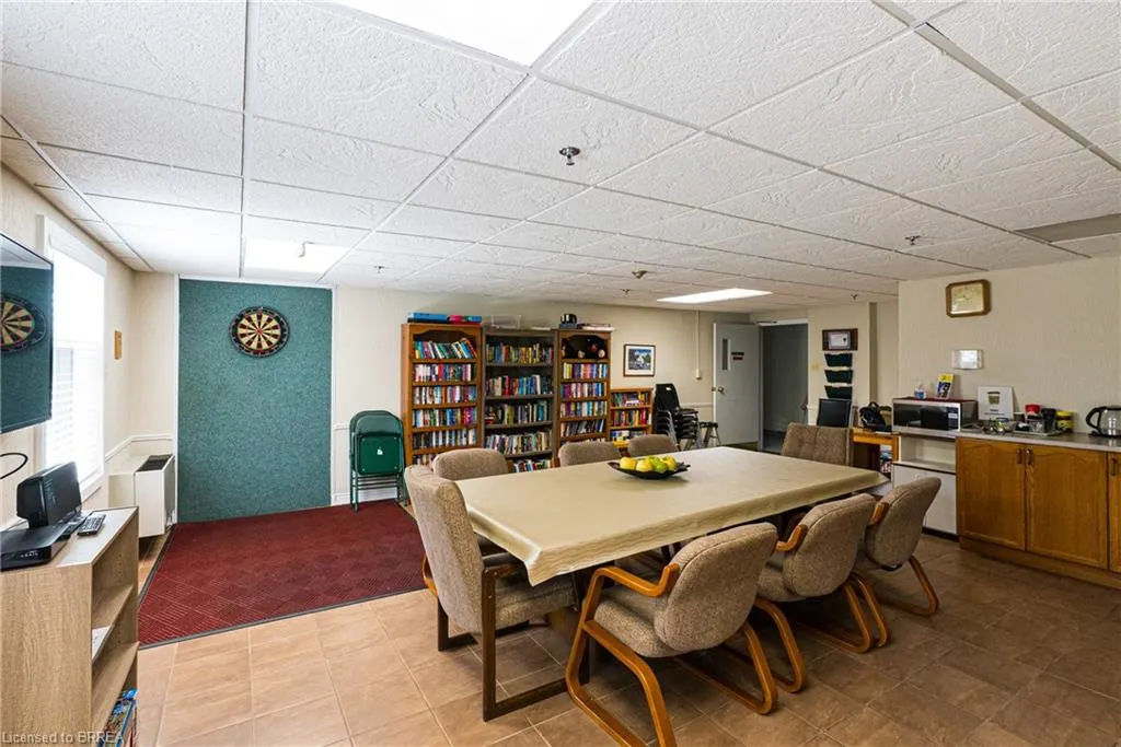 9 Bonheur Court #905