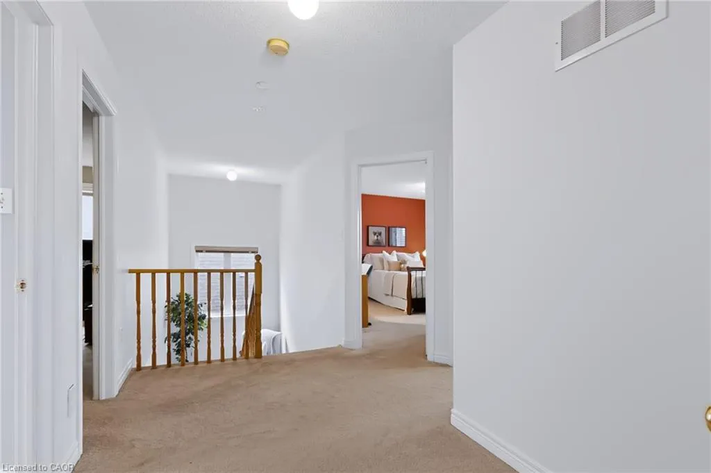 2254 Dunforest Crescent