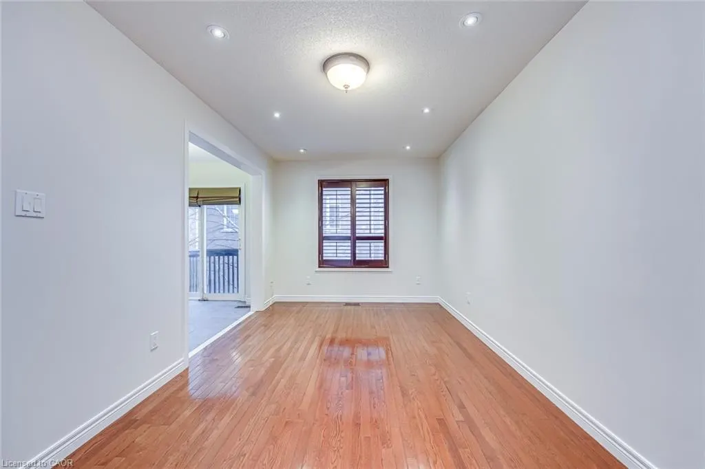 2280 Baronwood Drive #18