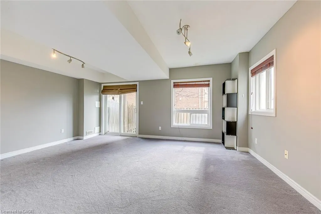 2280 Baronwood Drive #18