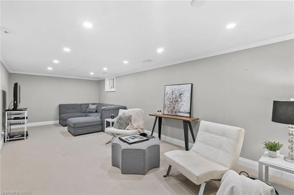 685 Francis Road #1
