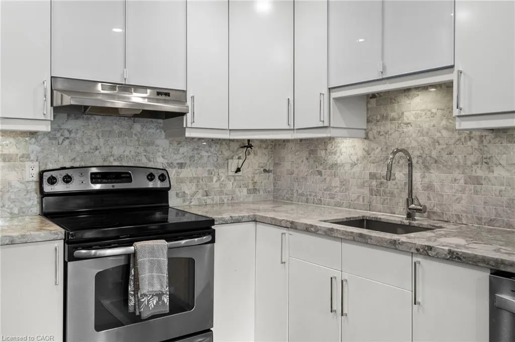 685 Francis Road #1